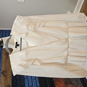 Simply Vera Vera Wang White And Silver Flowy Wrap Blouse Size XL